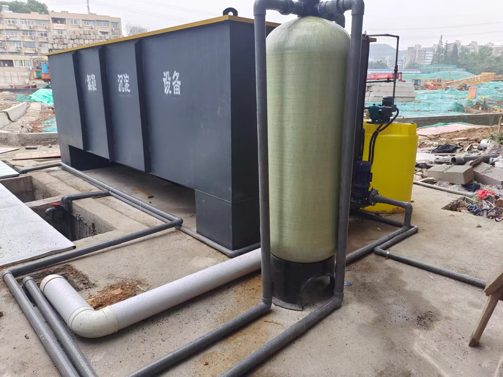 <b>�M��ʯ�ǰ��b�{(di��o)ԇ���</b>